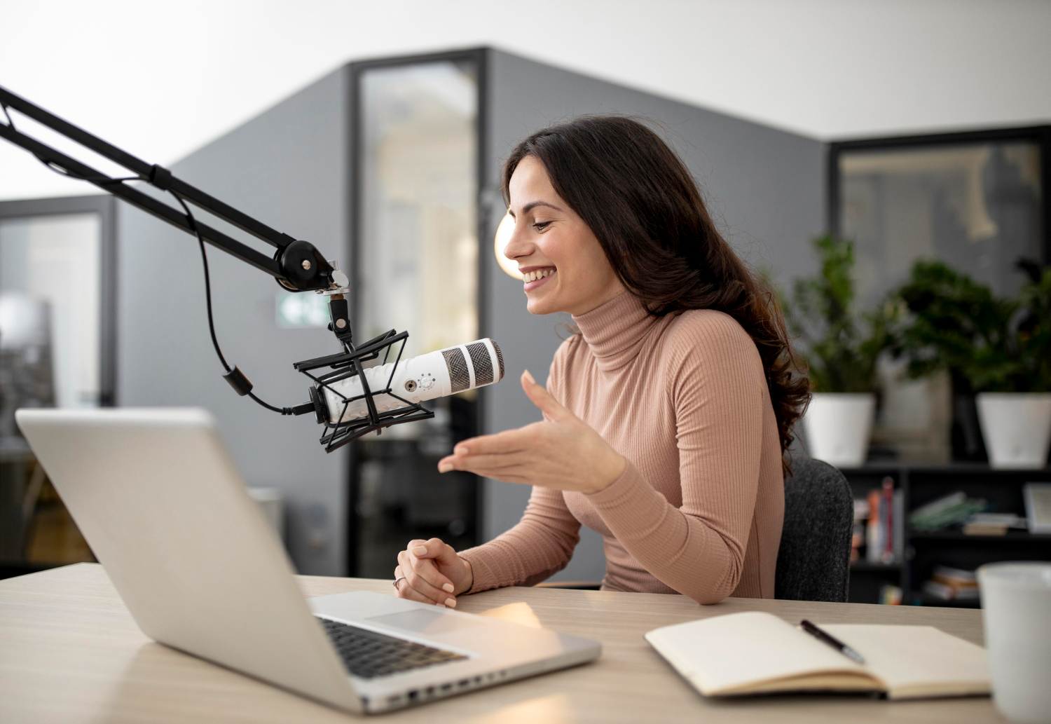 10 fatores que você deve avaliar antes de incluir podcast em estratégias de marketing B2B